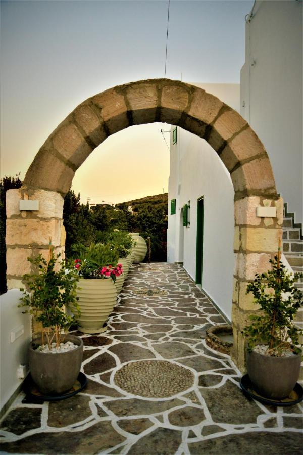 Dioni Lux Inn 2 Pachaina Exterior photo